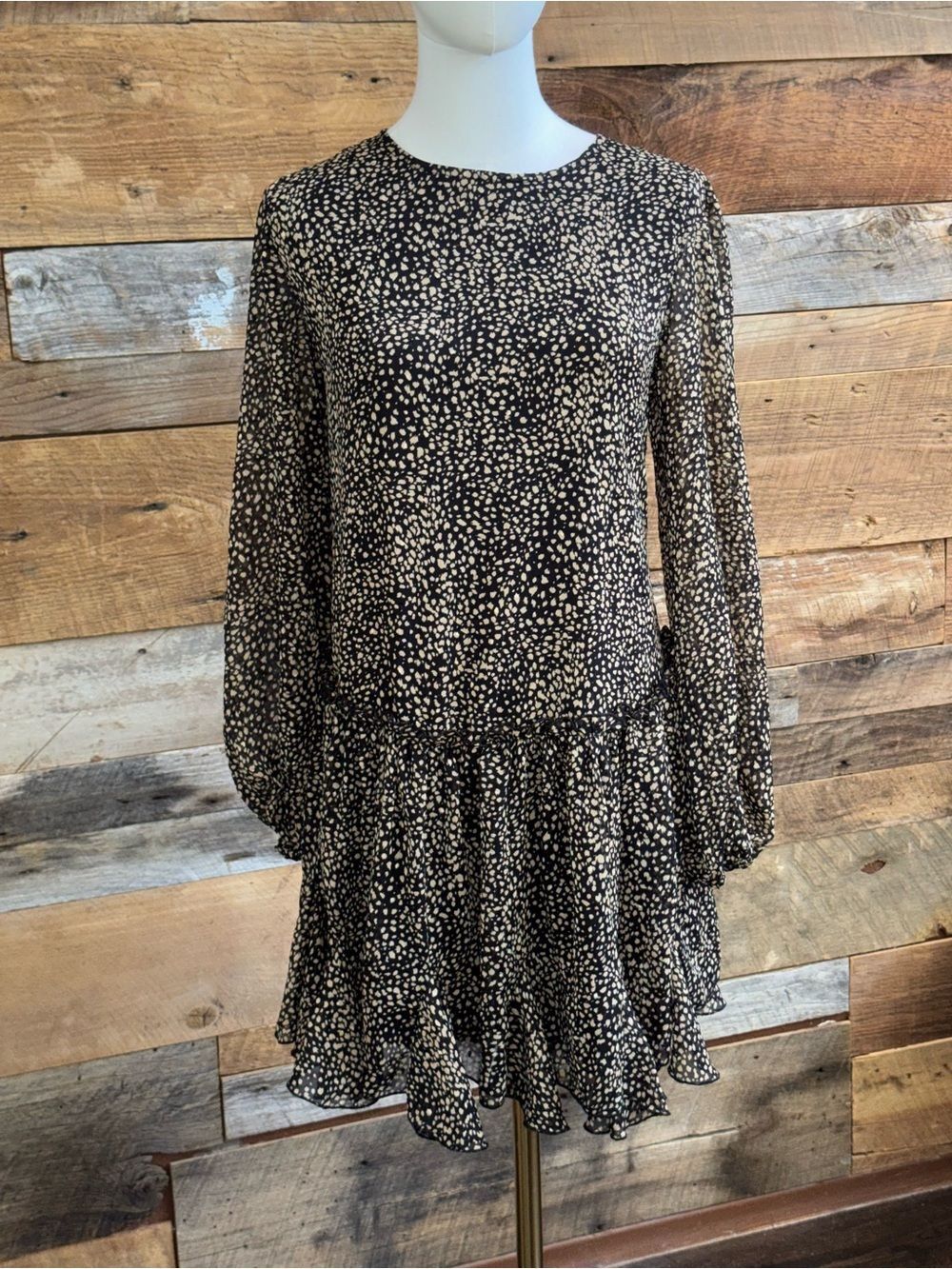 VICI Slow Motion Metallic Spotted Drop Waist Mini Dress Long Sleeve sz Med EUC